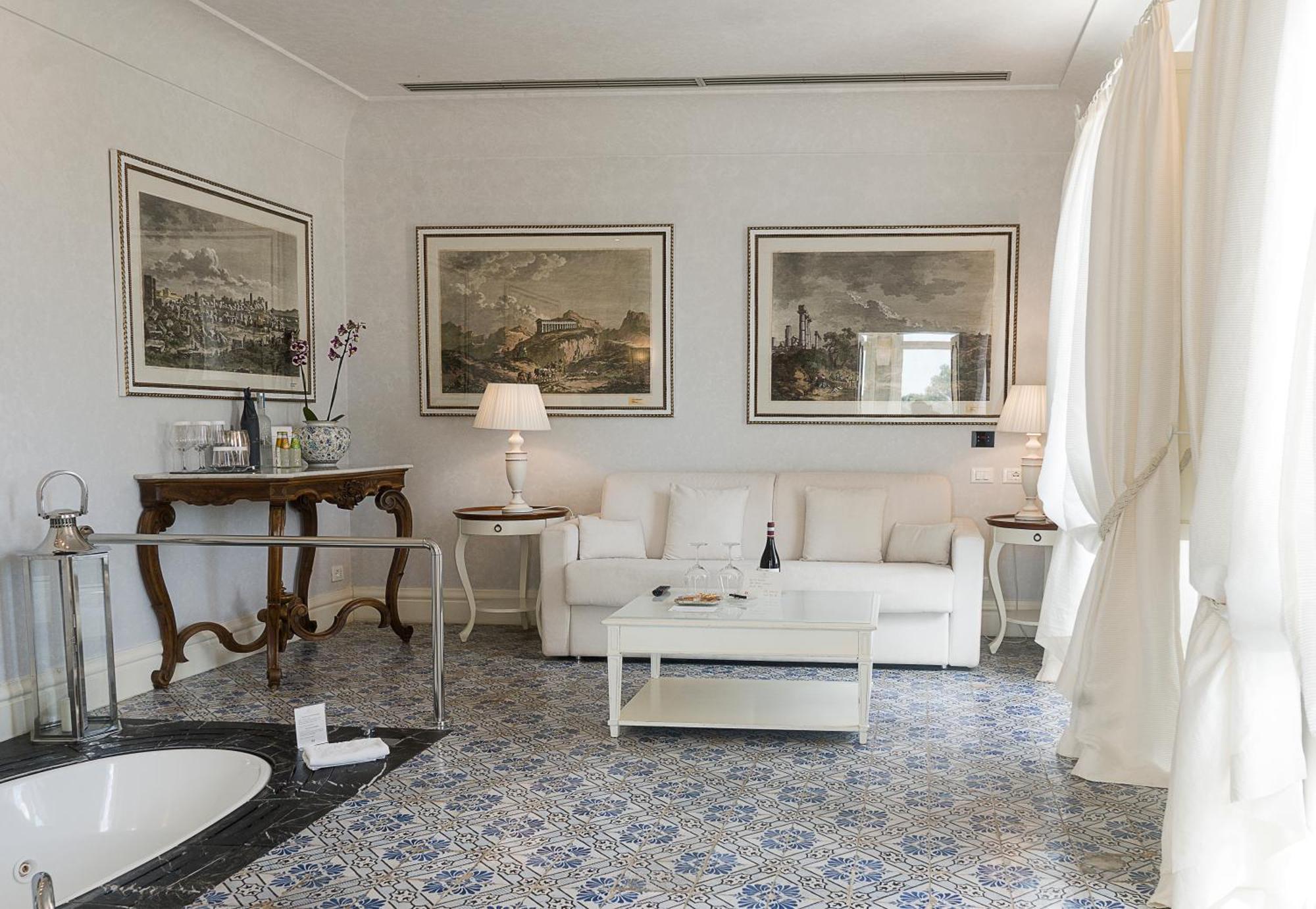 Hotel Athena 5*