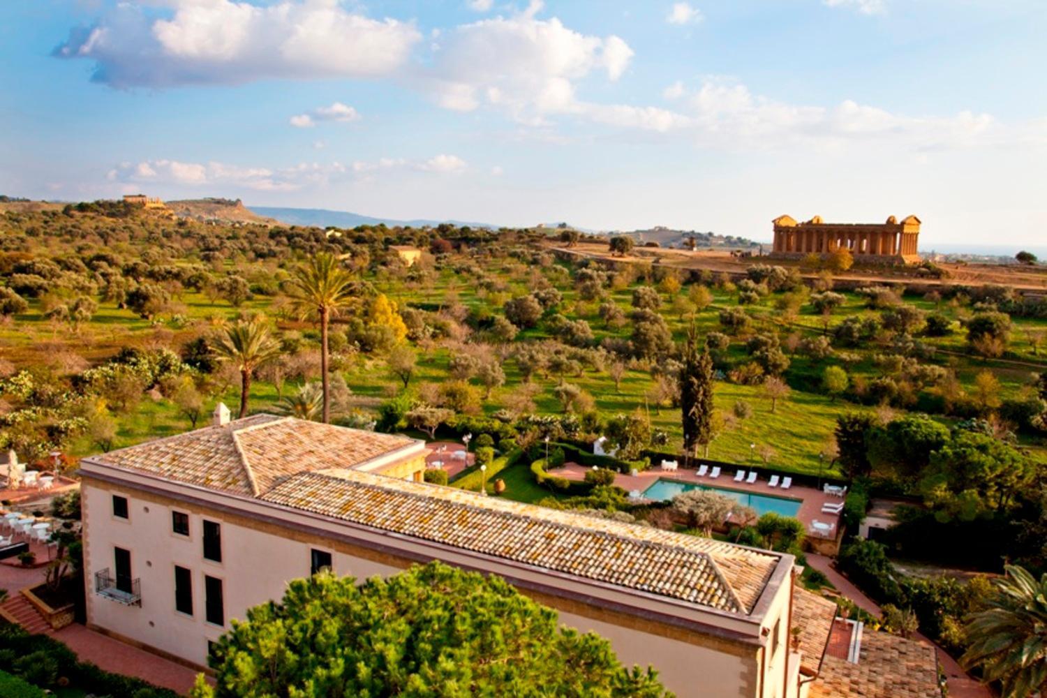 Athena Hotel 5*