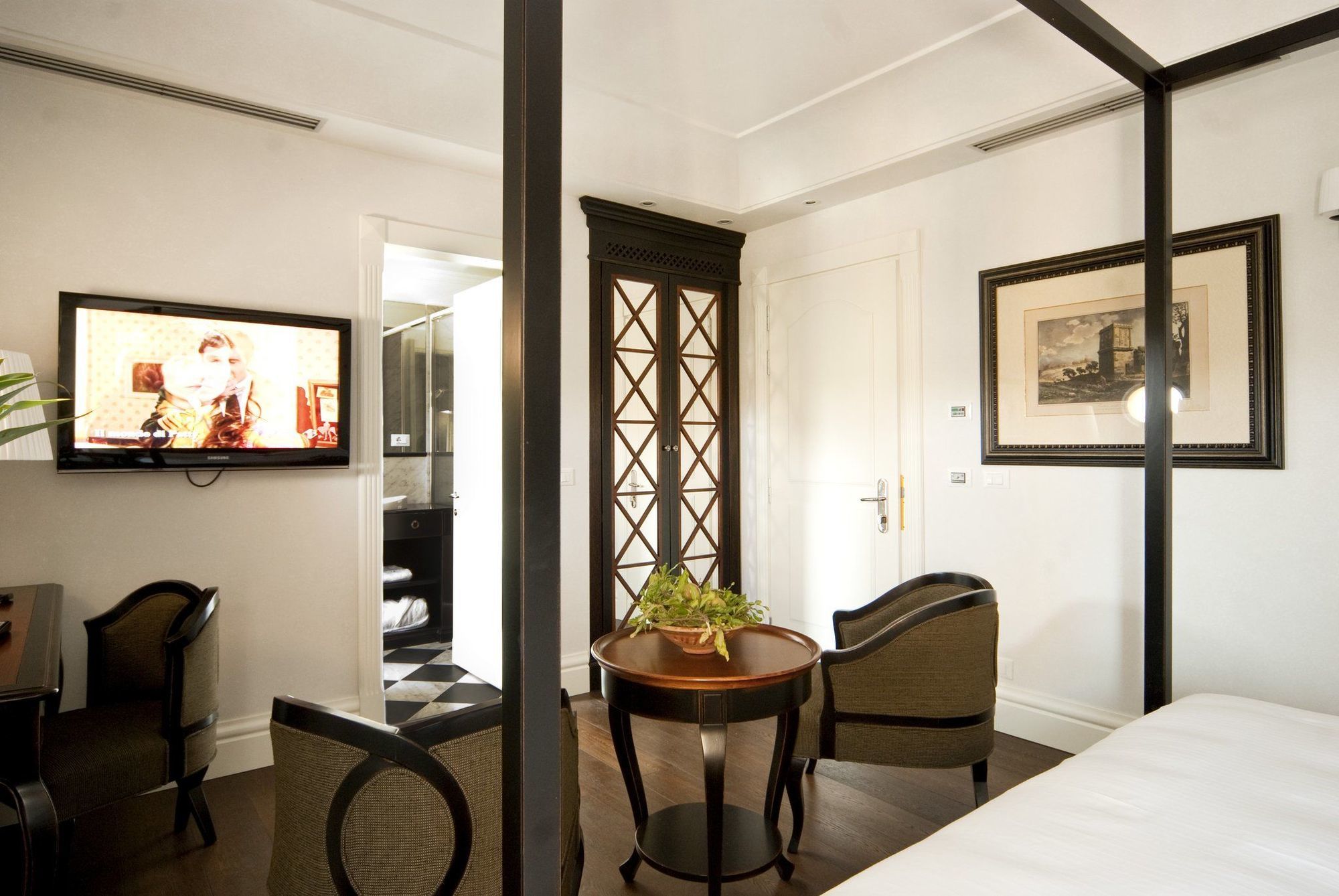 Hotel Athena