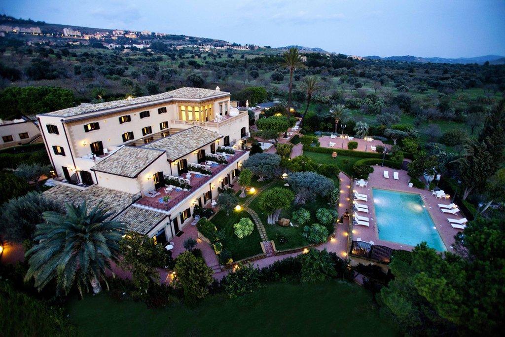 Hotel Athena 5*